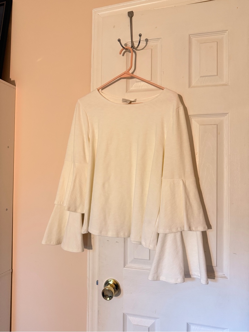 Eri + Ali Women's Cream Bell-Sleeve Top